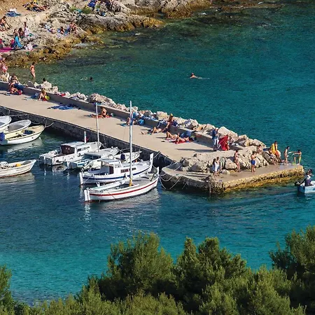 1 Bedroom Awesome In 公寓 贝蒂纳